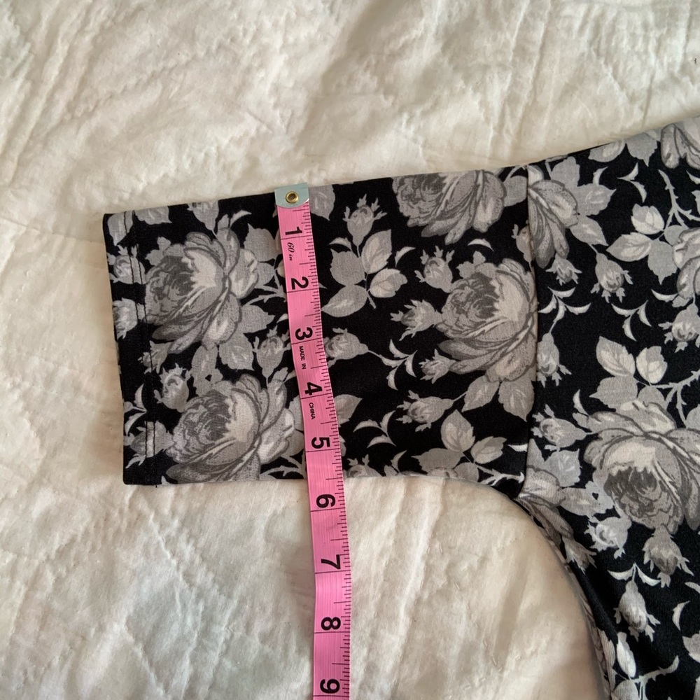 LuLaRoe Irma high low floral black and white shirt - Picture 6 of 12